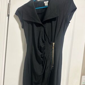 Cache size small collared Elegant Black Dress